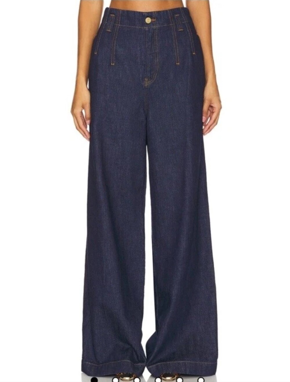 FRAME darted wide leg jeans